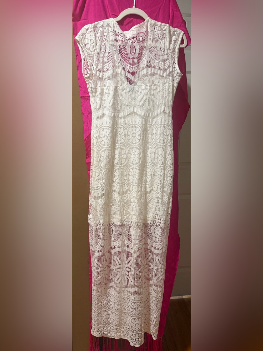 Express off White Lace Maxi Dress with Cap Sleeves M